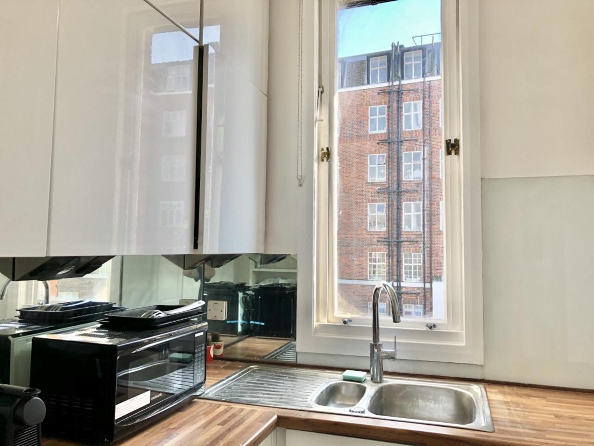 Bright Chiswick Apartment - Great Location Лондон Екстериор снимка
